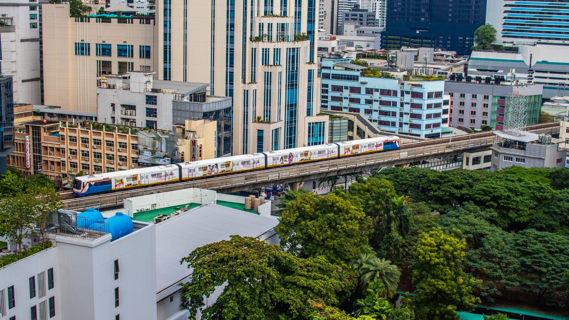 Ploenchit