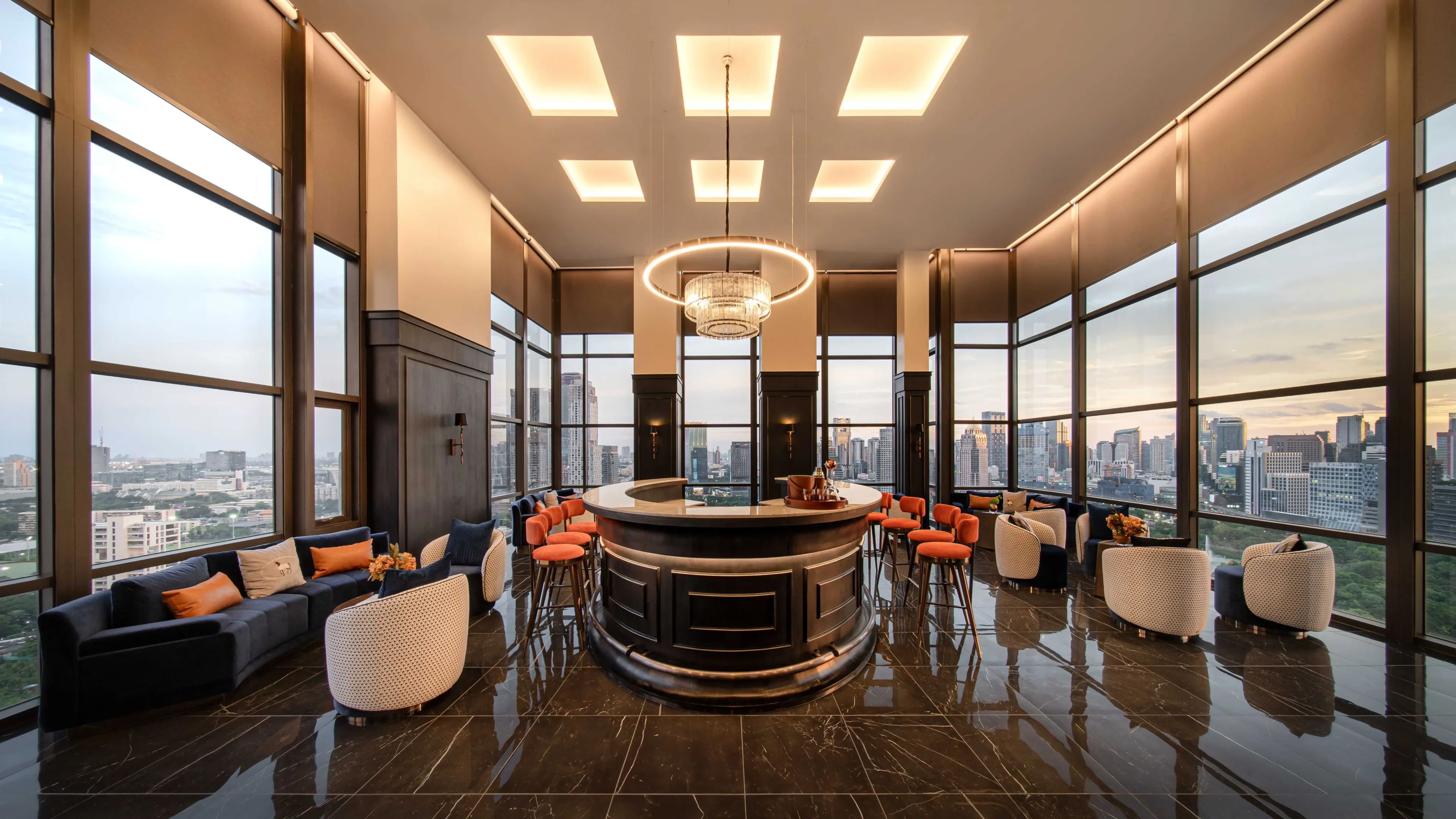 MUNIQ Langsuan Bangkok luxury freehold condominium on Langsuan Road near Lumpini Park