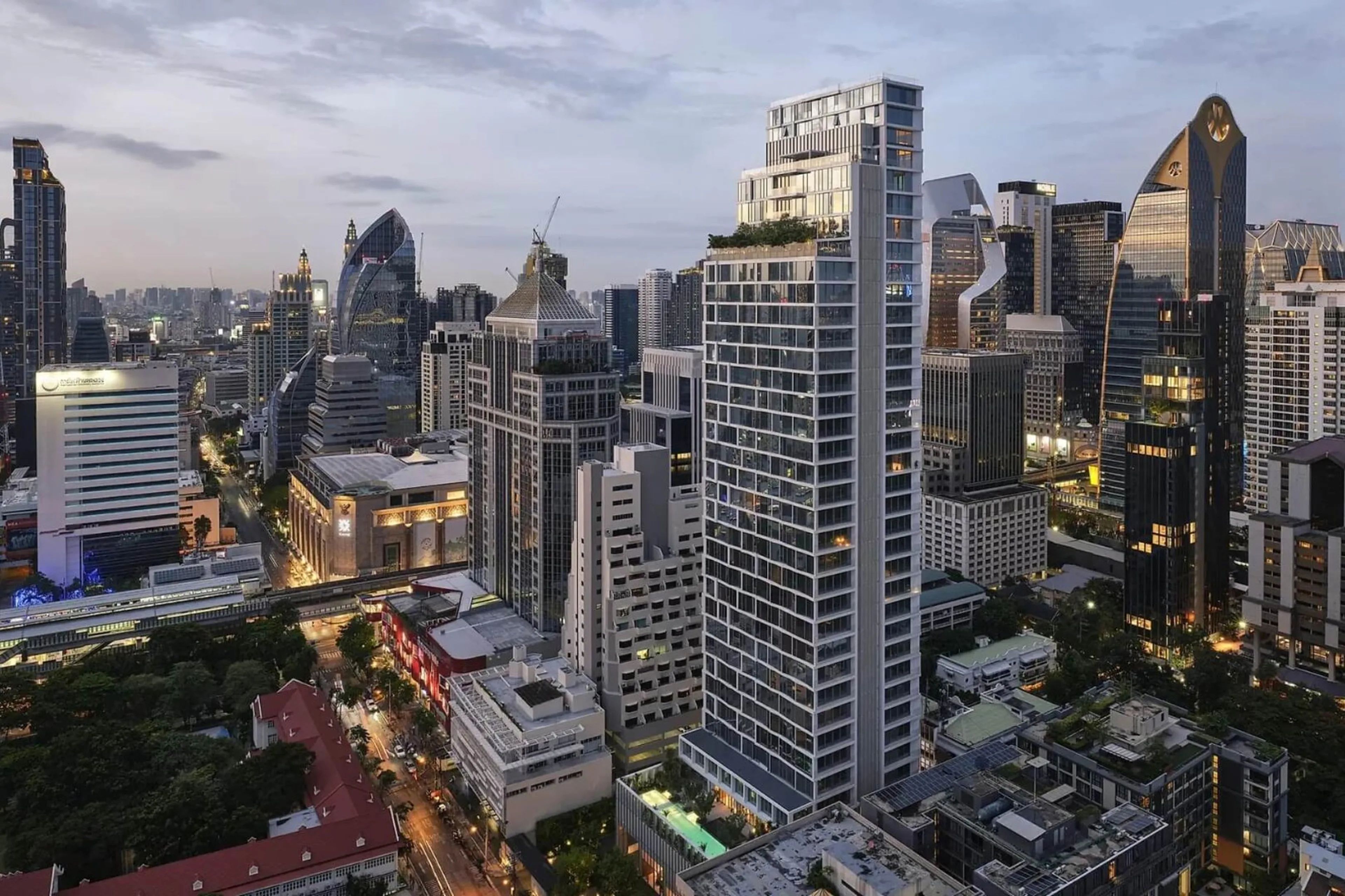 SCOPE Langsuan Bangkok ultra-luxury freehold condominium near BTS Chit Lom